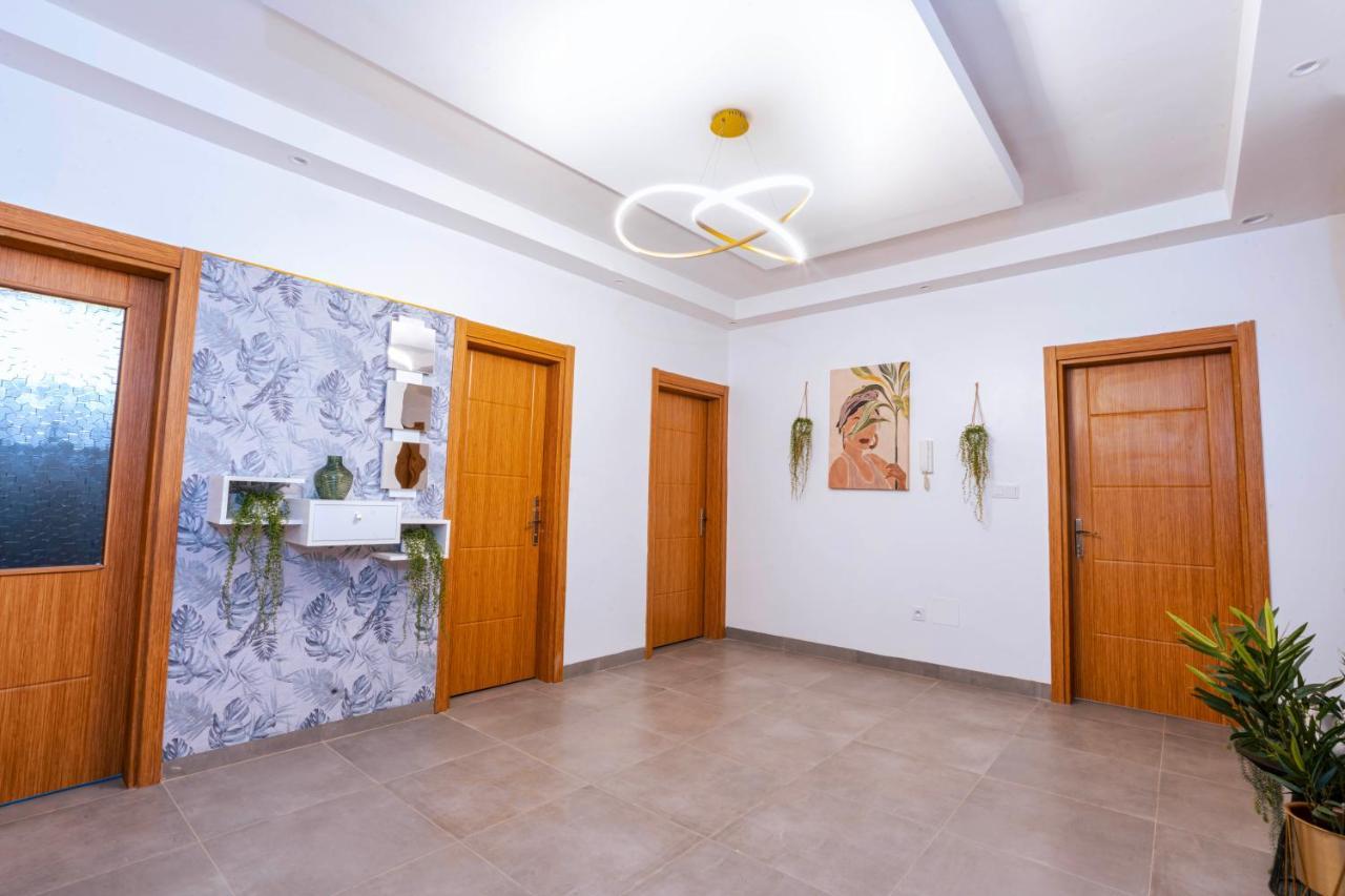 Lighthouse Signature Suites Дакар Екстериор снимка