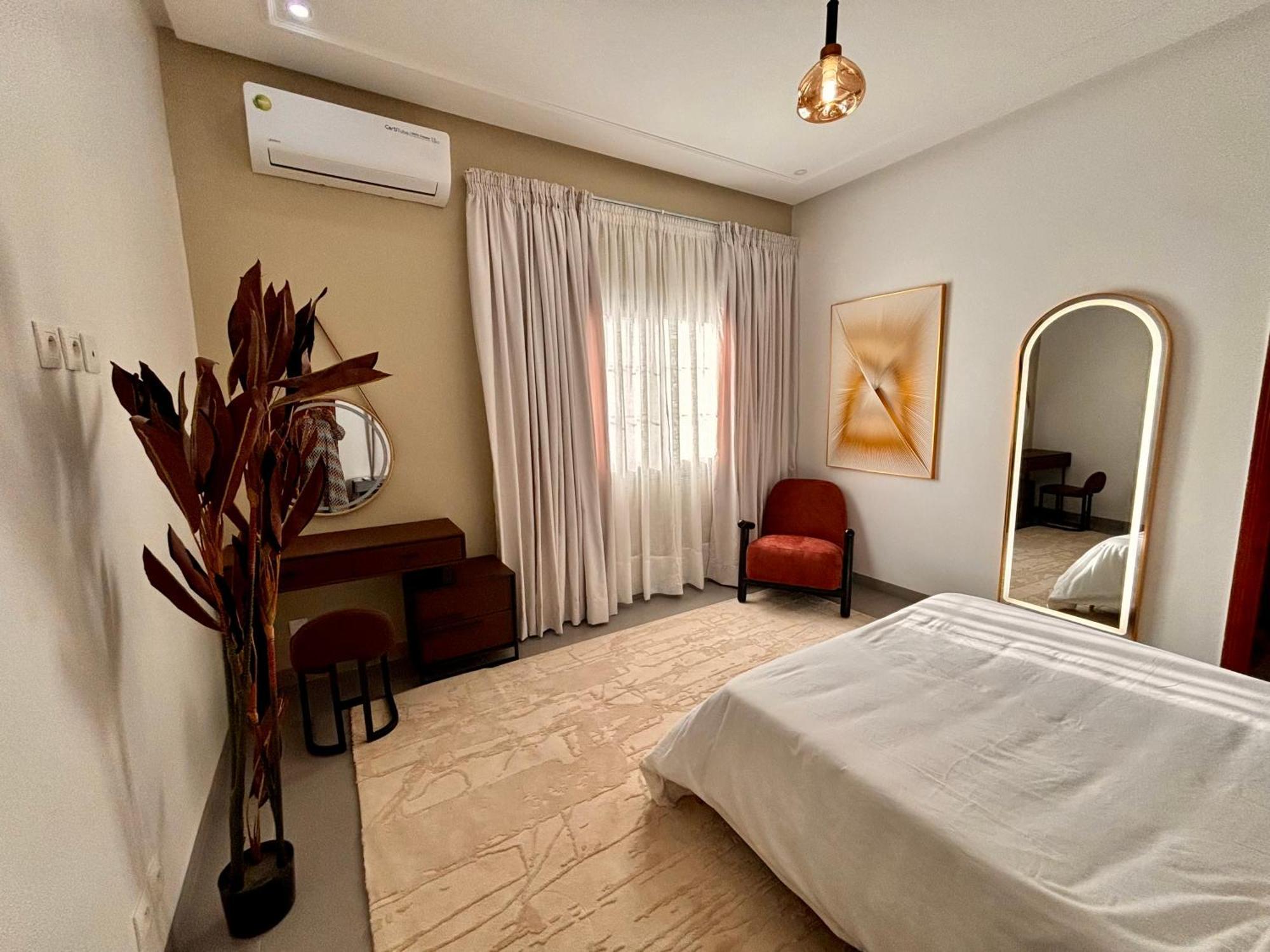 Lighthouse Signature Suites Дакар Екстериор снимка