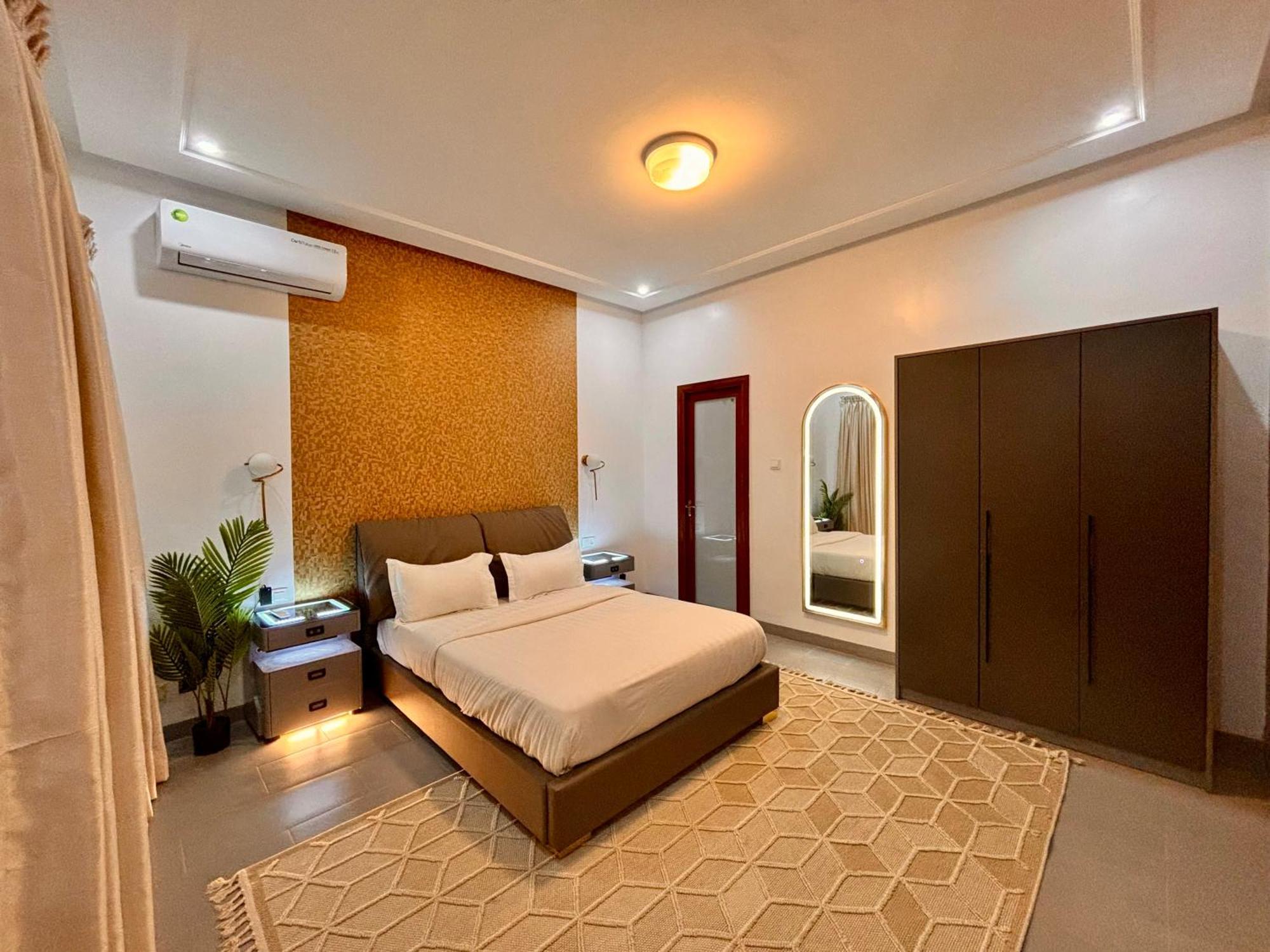 Lighthouse Signature Suites Дакар Екстериор снимка