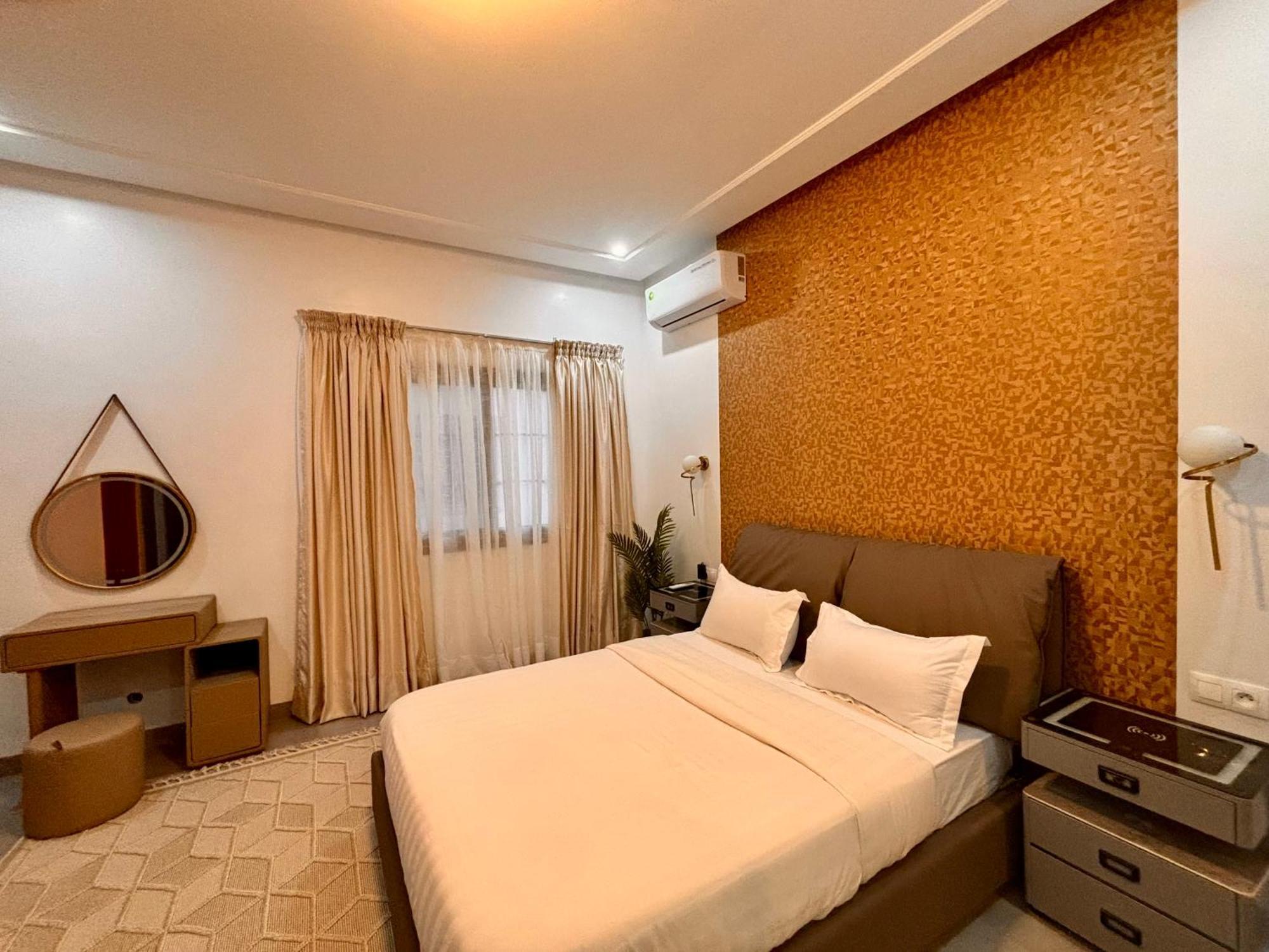Lighthouse Signature Suites Дакар Екстериор снимка