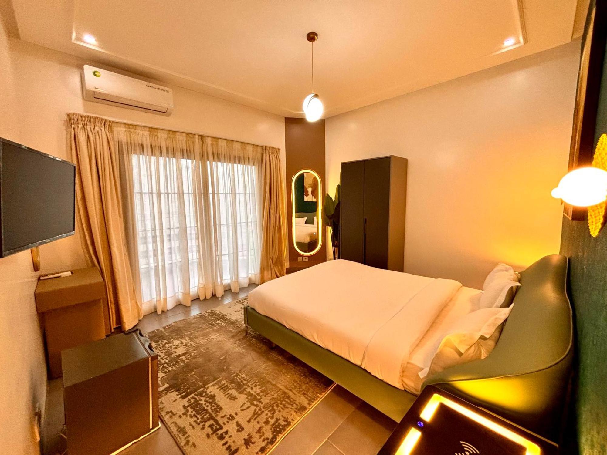 Lighthouse Signature Suites Дакар Екстериор снимка